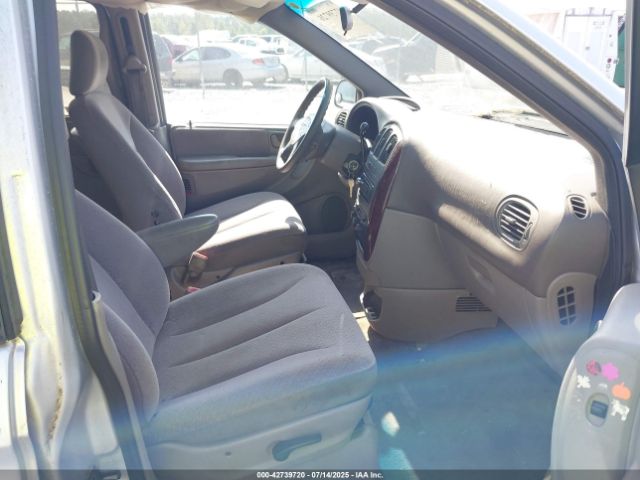 2001 CHRYSLER TOWN & COUNTRY 2C4GP44341R247843 Photo 4