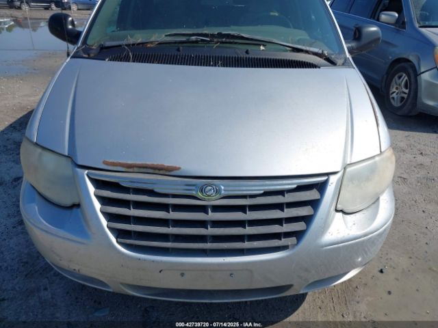 2001 CHRYSLER TOWN & COUNTRY 2C4GP44341R247843 Photo 5