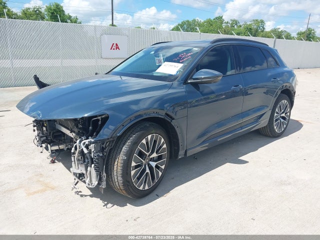 Audi Q8 2024 WA15AAGE1RB051528 Image 2