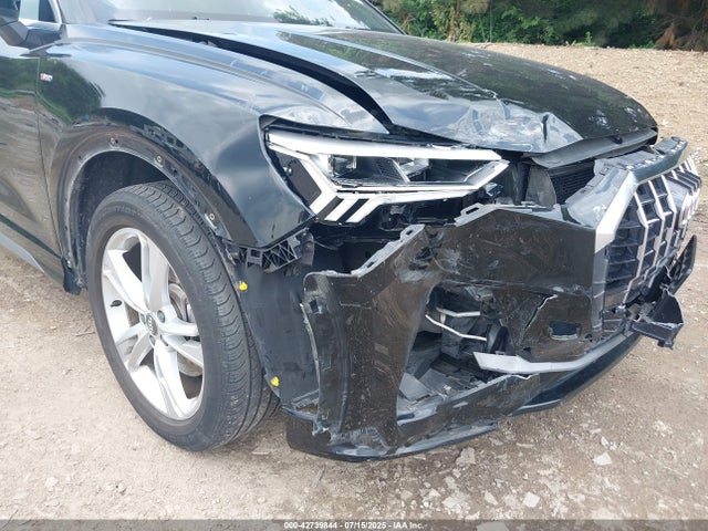 2020 AUDI Q3 WA1EECF38L1009399 Photo 5