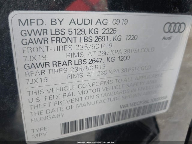 2020 AUDI Q3 WA1EECF38L1009399 Photo 8