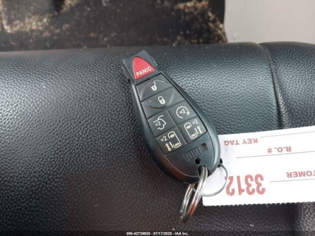 2011 CHRYSLER TOWN & COUNTRY 2A4RR8DG5BR655924 Photo 10