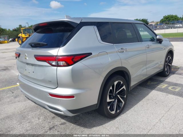 2024 MITSUBISHI OUTLANDER JA4J3VA85RZ026738 Photo 3