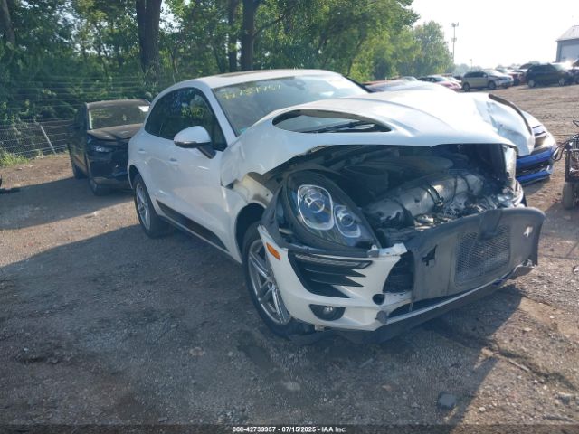 2017 PORSCHE MACAN WP1AA2A52HLB83109 Photo 0