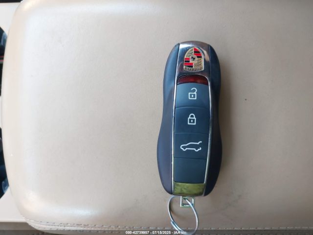 2017 PORSCHE MACAN WP1AA2A52HLB83109 Photo 10