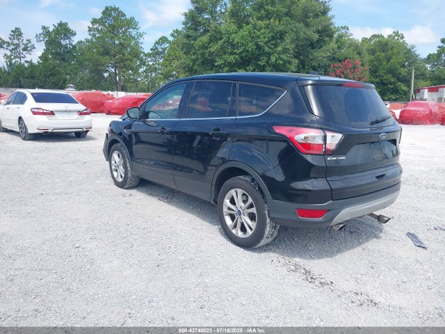 1FMCU9G98HUD29717 Ford 2017