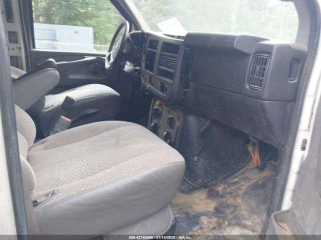 2013 CHEVROLET EXPRESS 2500 1GCWGGCA8D1140283 Photo 4