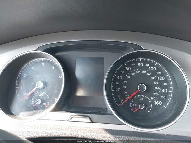 3VW217AU6FM078415 Volkswagen 2015