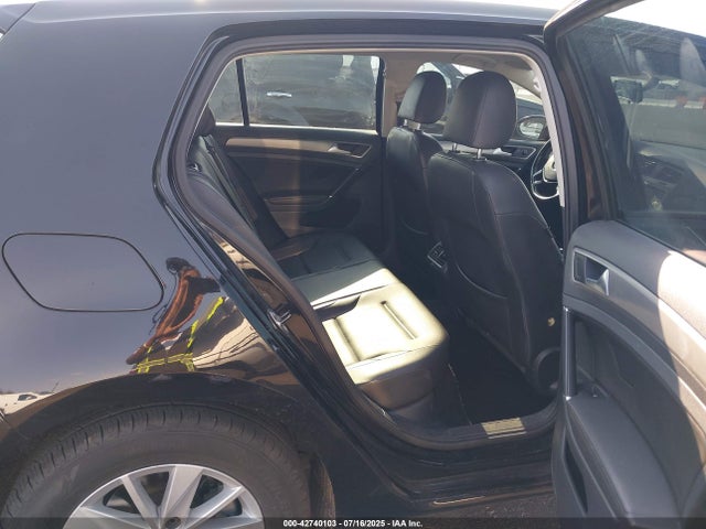 3VW217AU6FM078415 Volkswagen 2015