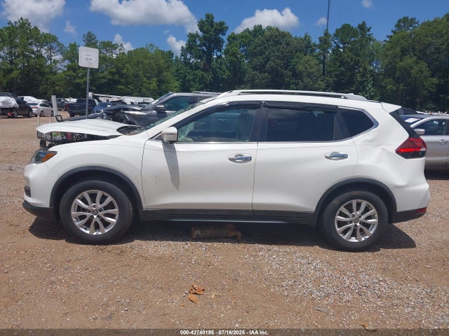 Nissan 2017 2017 5N1AT2MT0HC732081 Image 14