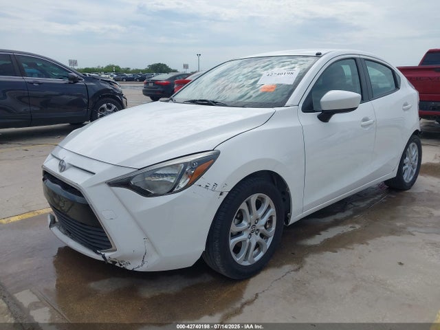 3MYDLBZV2GY129684 Scion p5v