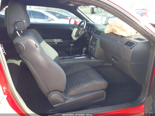 2C3CDYBT2EH311301 Dodge Challenger