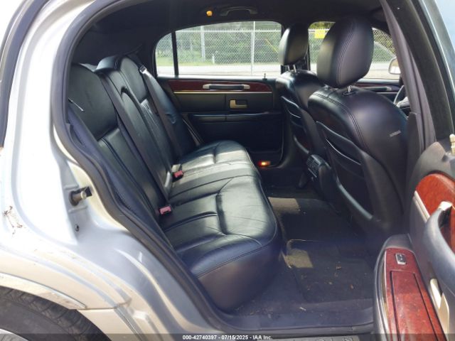 2004 LINCOLN TOWN CAR 1LNHM83WX4Y669949 Photo 7