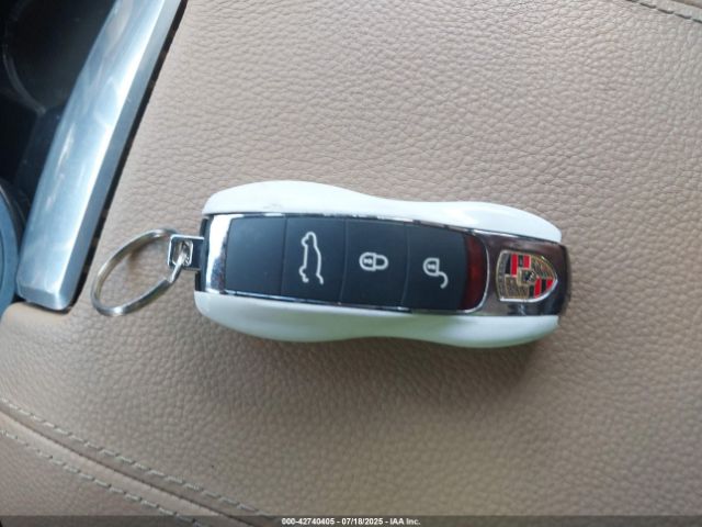 2017 PORSCHE CAYENNE WP1AA2A2XHKA87790 Photo 10