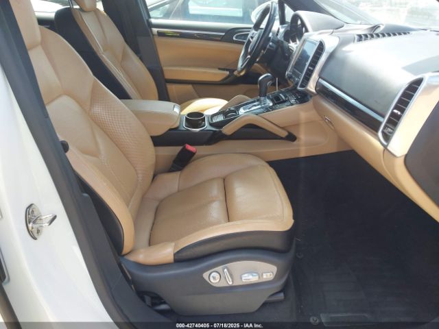 2017 PORSCHE CAYENNE WP1AA2A2XHKA87790 Photo 4