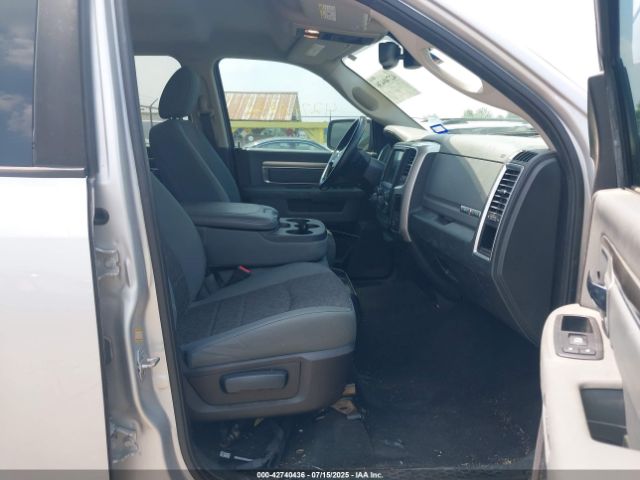 2016 RAM 1500 1C6RR6LG9GS209994 Photo 4
