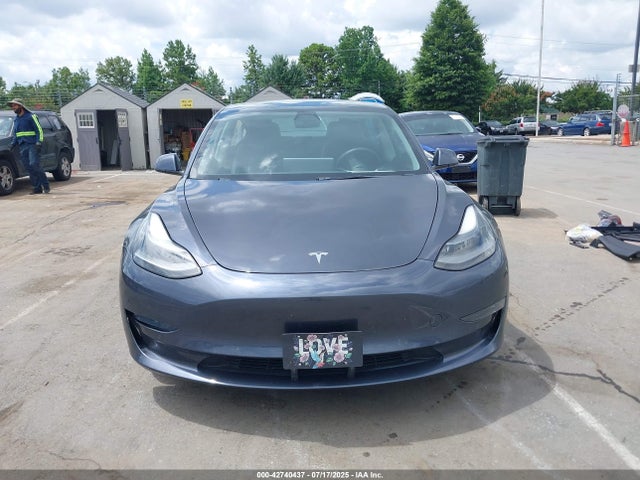 5YJ3E1EB4NF113151 Tesla MODEL 3