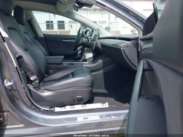 5YJ3E1EB4NF113151 Tesla MODEL 3