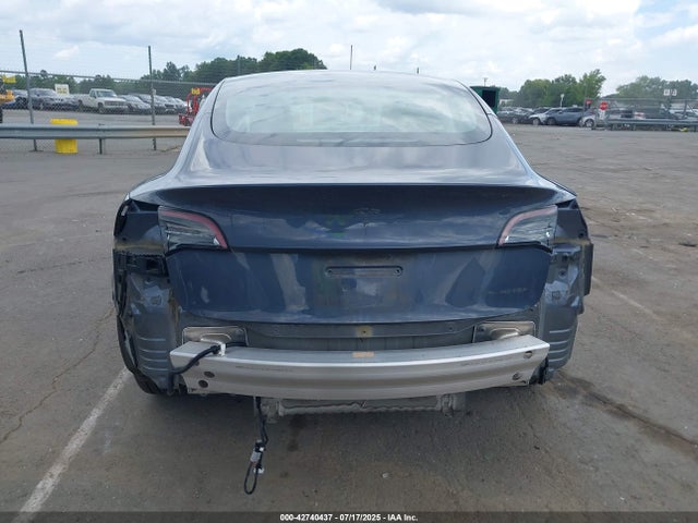 5YJ3E1EB4NF113151 Tesla MODEL 3