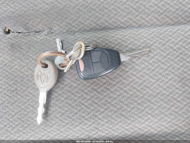 2004 CHRYSLER TOWN & COUNTRY 2C8GP44R94R576142 Photo 10
