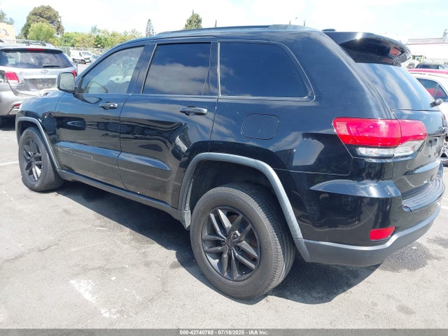Jeep Grand Cherokee 2017 1C4RJEBG7HC845983 Image 3