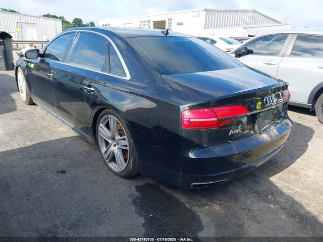 2016 AUDI A8 L WAU43AFD1GN011978 Photo 2