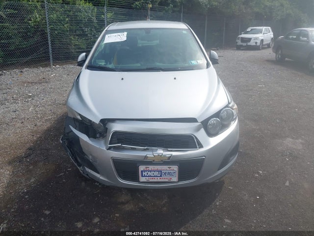1G1JA5SH1F4166541 Chevrolet luw