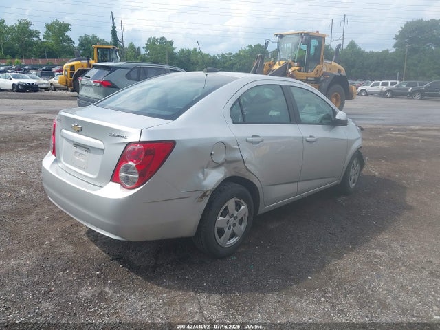 1G1JA5SH1F4166541 Chevrolet luw