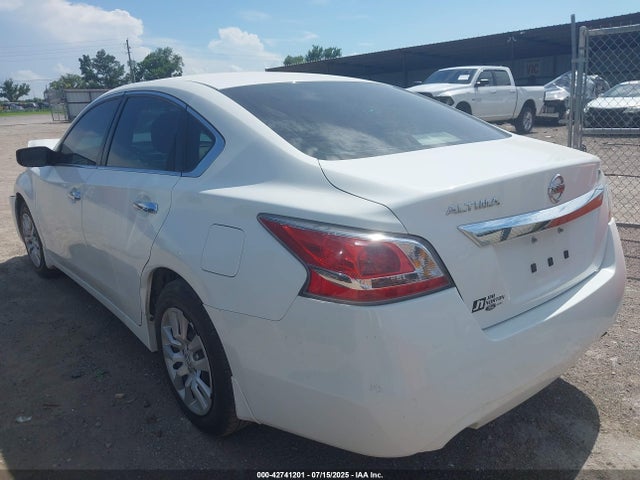 1N4AL3AP6FN907264 Nissan 2015