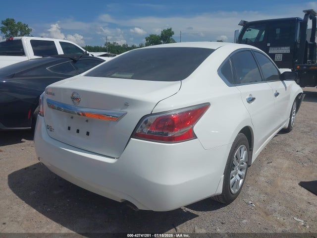 1N4AL3AP6FN907264 Nissan 2015