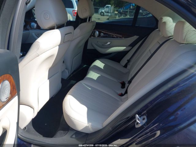 2019 MERCEDES-BENZ E 300 WDDZF4KB5KA620390 Photo 7