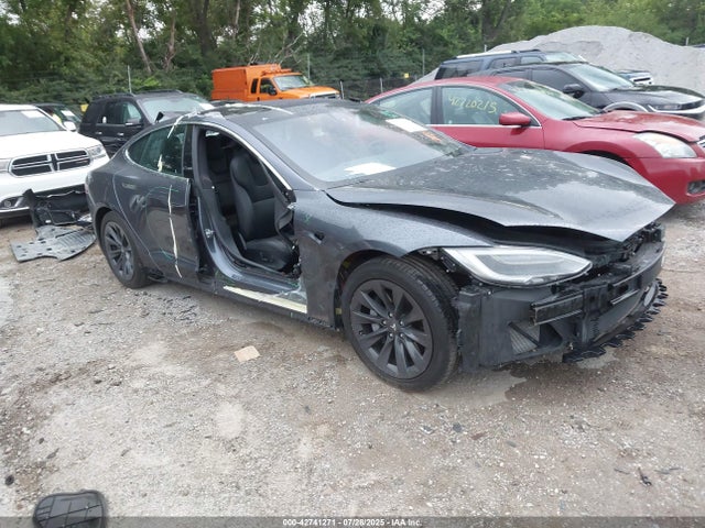 2018 TESLA MODEL S 5YJSA1E25JF243246 Photo 0