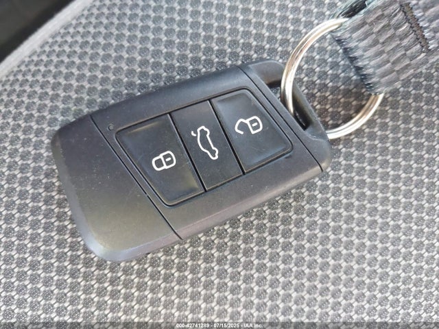 3VVAX7B23NM042739 Volkswagen tsi