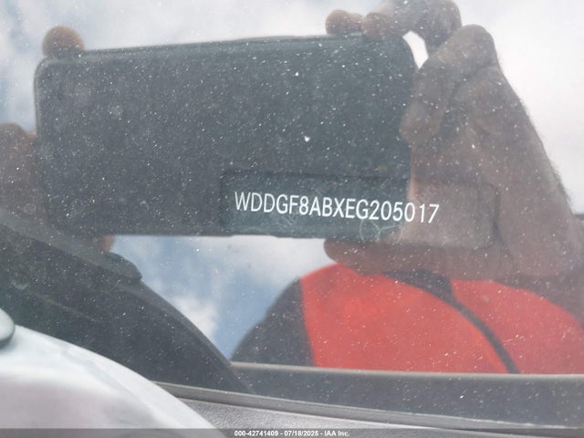 WDDGF8ABXEG205017 Mercedes-Benz 2014