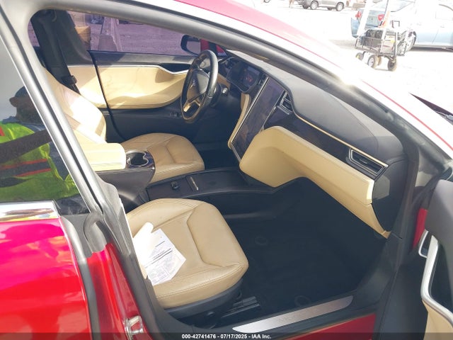 42741476 :رقم المزاد ، 5YJSA1E21GF156369 vin ، 2016 Tesla Model S 60d/70d/75d/85d/90d مزاد بيع