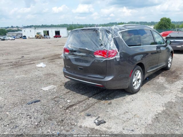 2018 CHRYSLER PACIFICA 2C4RC1BG8JR128864 Photo 3