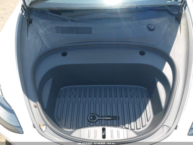 2023 TESLA MODEL 3 5YJ3E1EA8PF486056 Photo 9