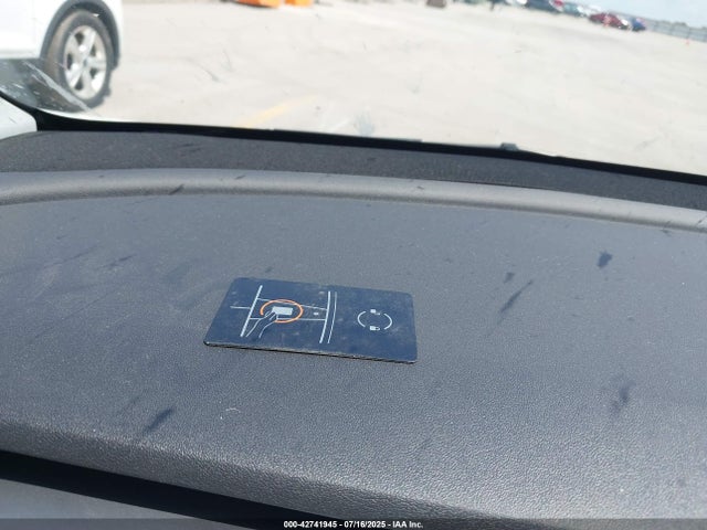 2021 TESLA MODEL Y 5YJYGDEE4MF300934 Photo 10