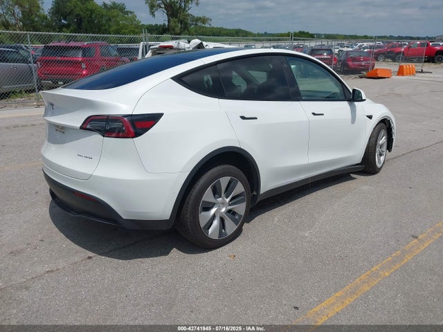 2021 TESLA MODEL Y 5YJYGDEE4MF300934 Photo 3