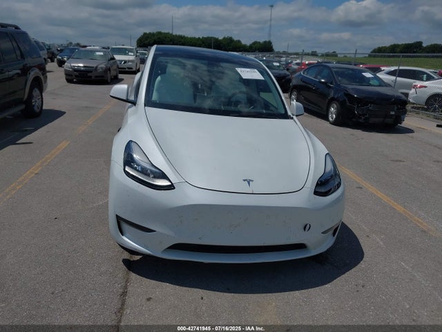 2021 TESLA MODEL Y 5YJYGDEE4MF300934 Photo 5