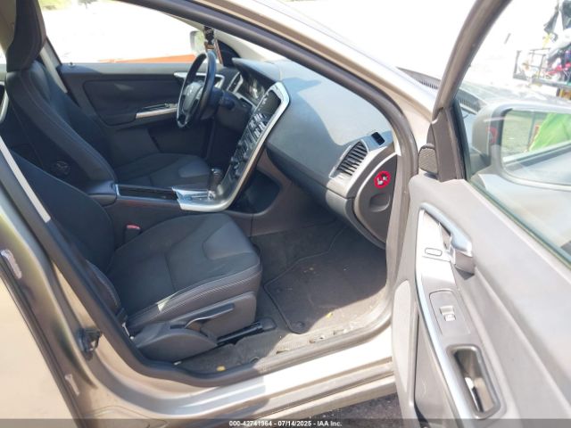 2011 VOLVO XC60 YV4940DZ3B2181569 Photo 4