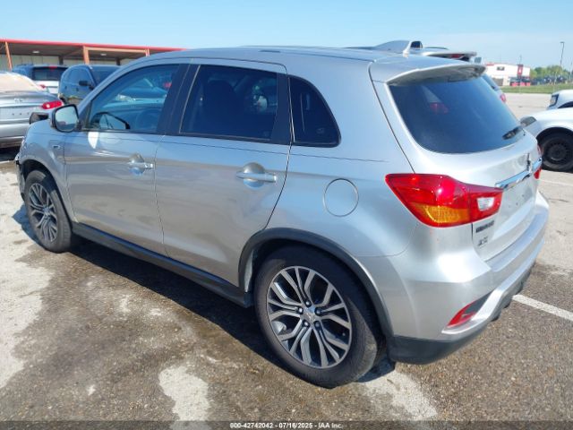 2018 MITSUBISHI OUTLANDER SPORT JA4AR3AU2JU011406 Photo 2