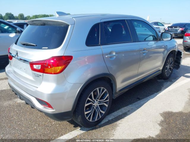 2018 MITSUBISHI OUTLANDER SPORT JA4AR3AU2JU011406 Photo 3