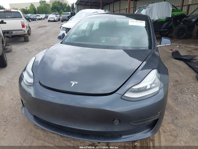 5YJ3E1EA1LF657837 Tesla MODEL 3