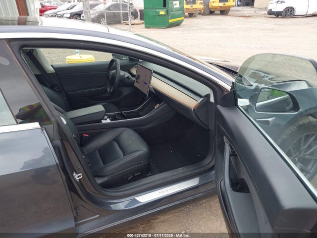 2020 TESLA MODEL 3 5YJ3E1EA1LF657837 Photo 4
