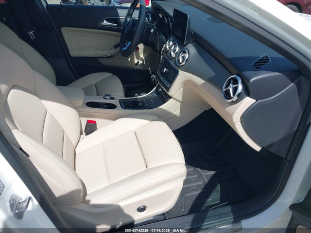 WDCTG4GB6LU024561 Mercedes-Benz 270