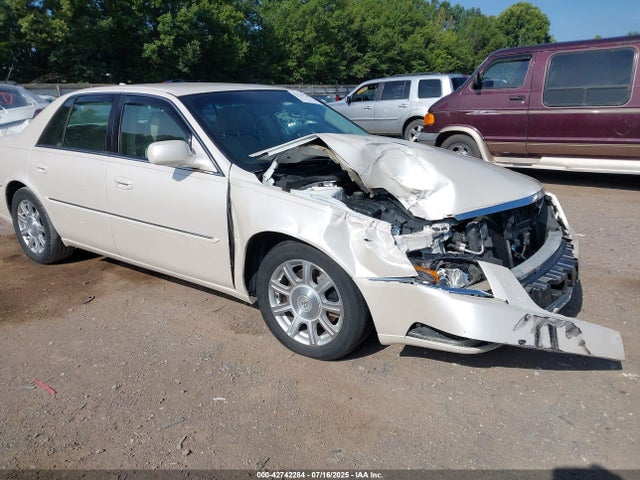 2011 CADILLAC DTS 1G6KA5E66BU113921 Photo 0