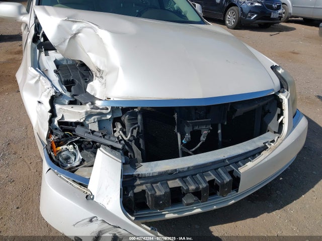 2011 CADILLAC DTS 1G6KA5E66BU113921 Photo 5