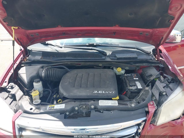 2C4RC1CG0ER365076 Chrysler Town and Country