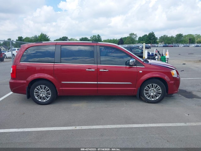 2C4RC1CG0ER365076 Chrysler Town and Country